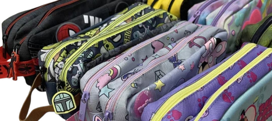 Alien Printed Canvas Pencil Case – Zippered Desk Organizer Pouch for Pens & Markers